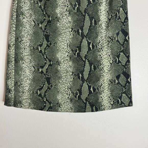 Intriguing Threads Skirt Womens size 4 Green Snakeskin Print Animal Pattern USA - Picture 4 of 10